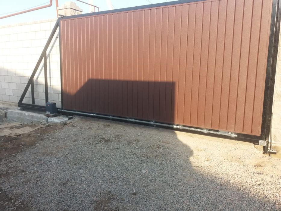 Консоли для откатных ворот.