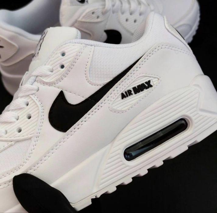Nike Air Max обувки