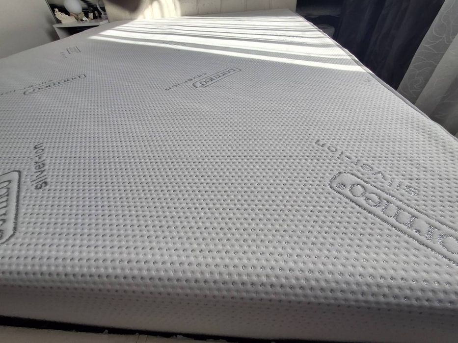 Спалня 150/200 с матрак и механизъм