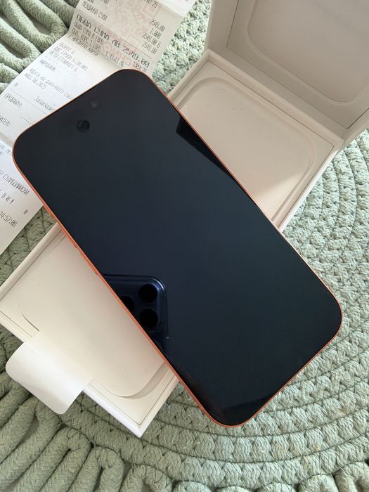 iphone 17 pro с една година гаранция