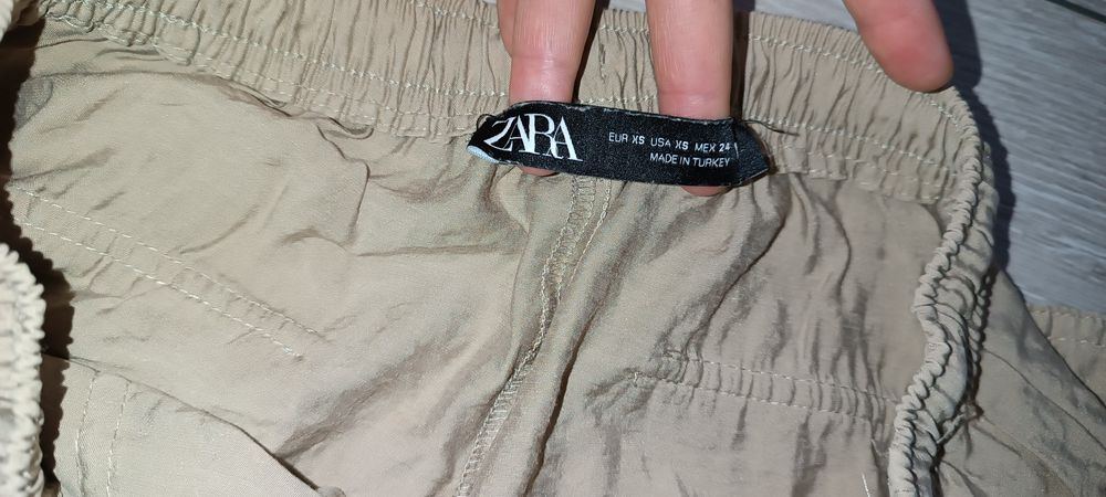 Pantaloni Zara subțiri, de vară