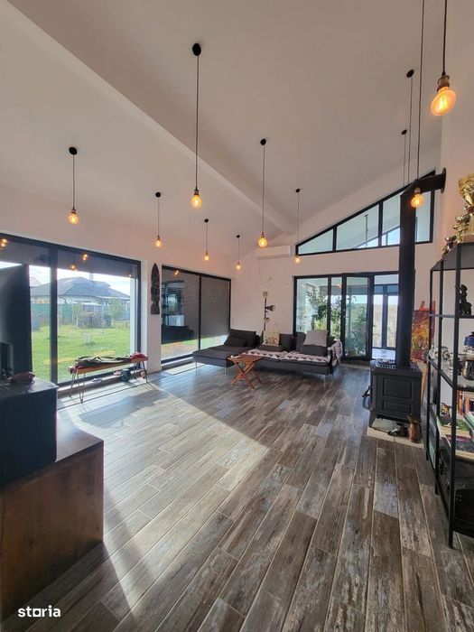 Casa 4 cam parter 1000mp teren, panouri, garaj, zona Paradisul Verde