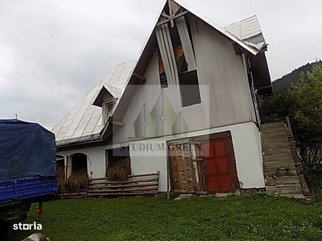Proprietar vand casa/vila/pensiune in Vatra Dornei- direct la strada!