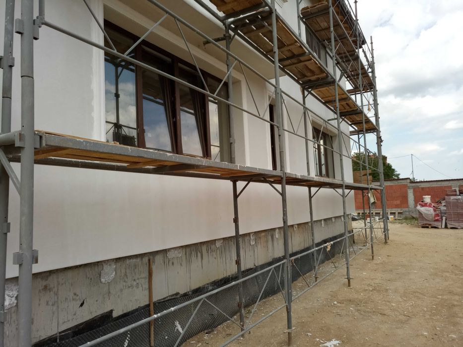 Продавам строително скеле модулно