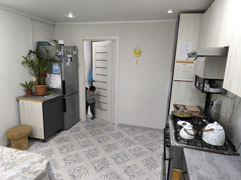 Продается дом чистично с мебелью