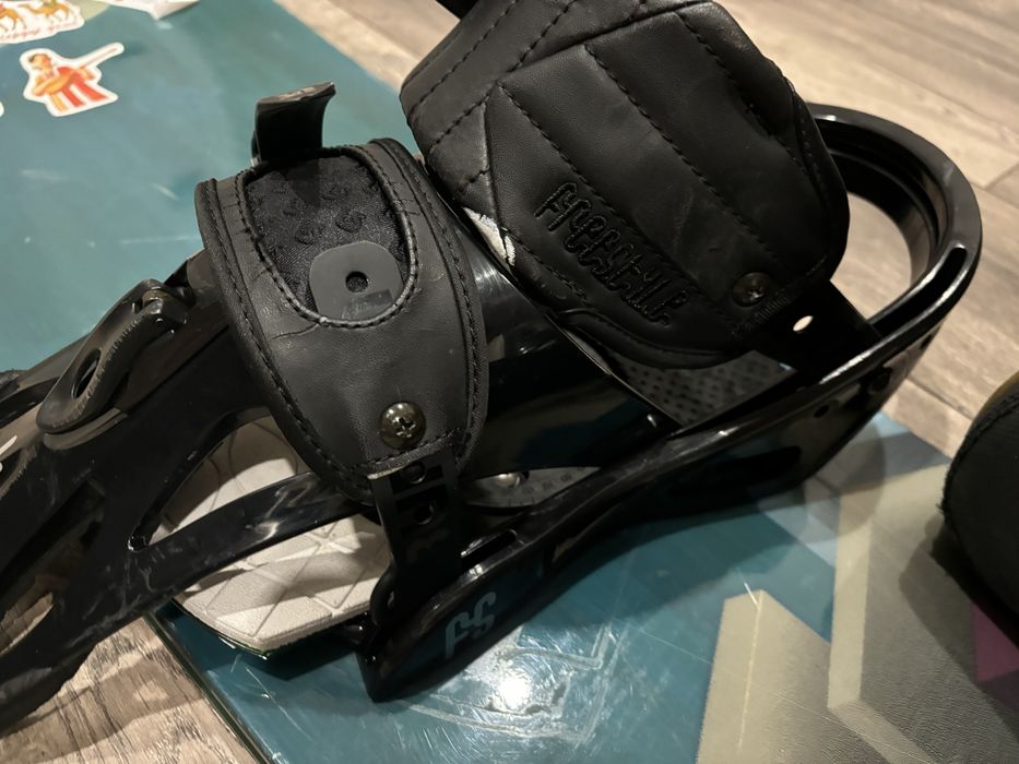 Сноуборд Burton, Крепления Burton