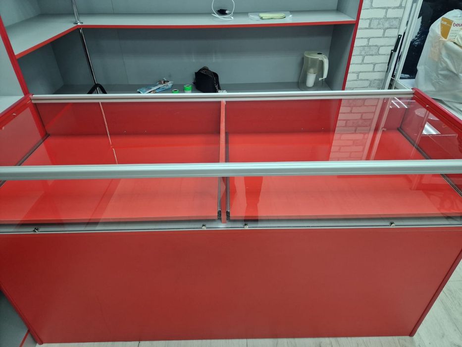 СРОЧНО продам витрины