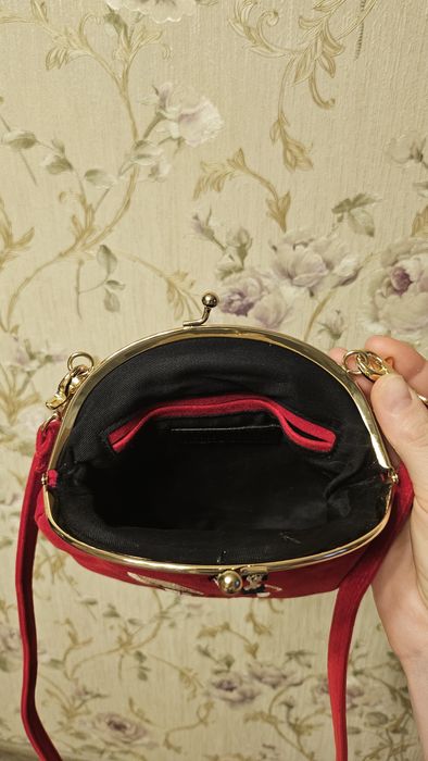 Сумка с вышивкой