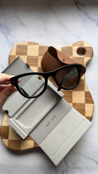 Ochelari noi smart Ray‑Ban Meta (Wayfarer)