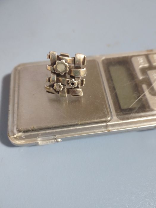 Масивен сребърен пръстен