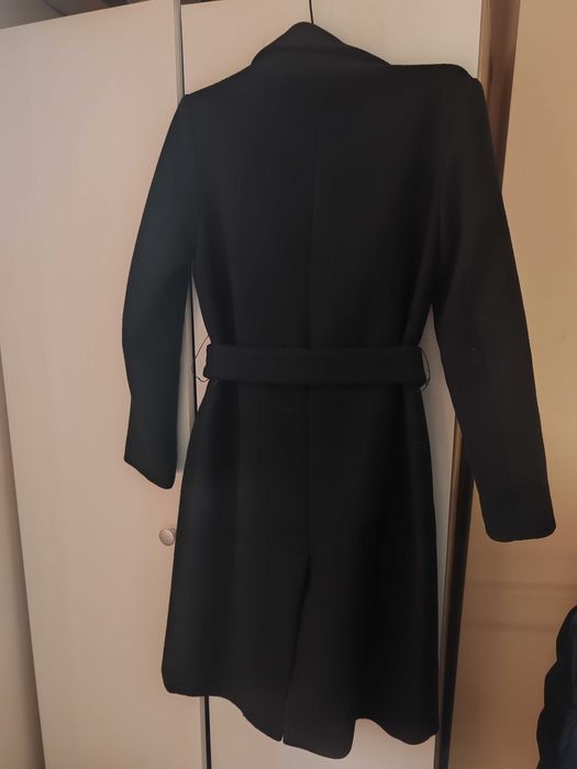 Палто на Bershka размер xs