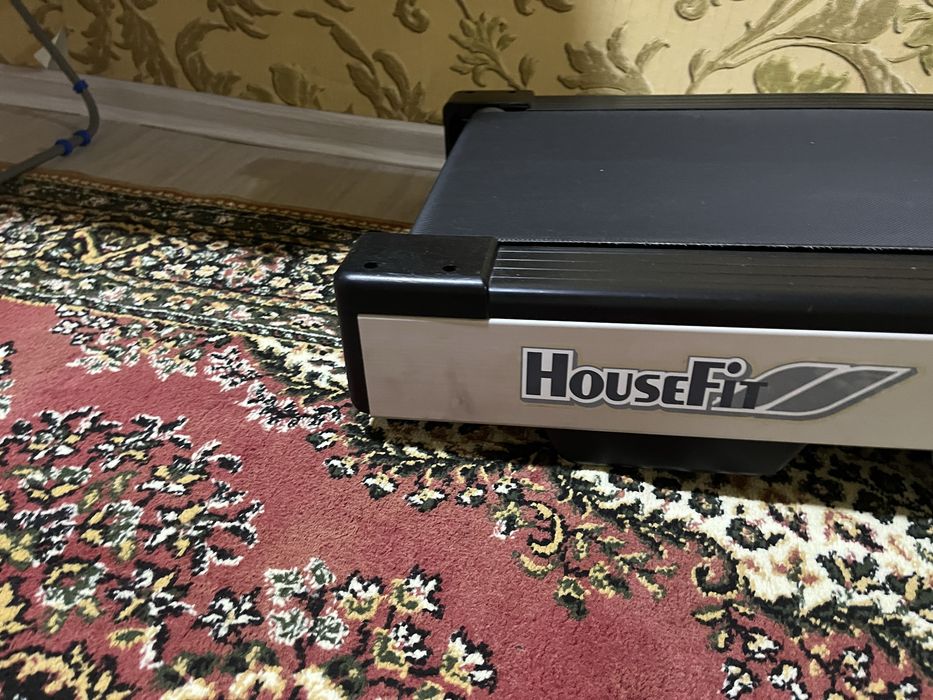 Продам беговую дорожку