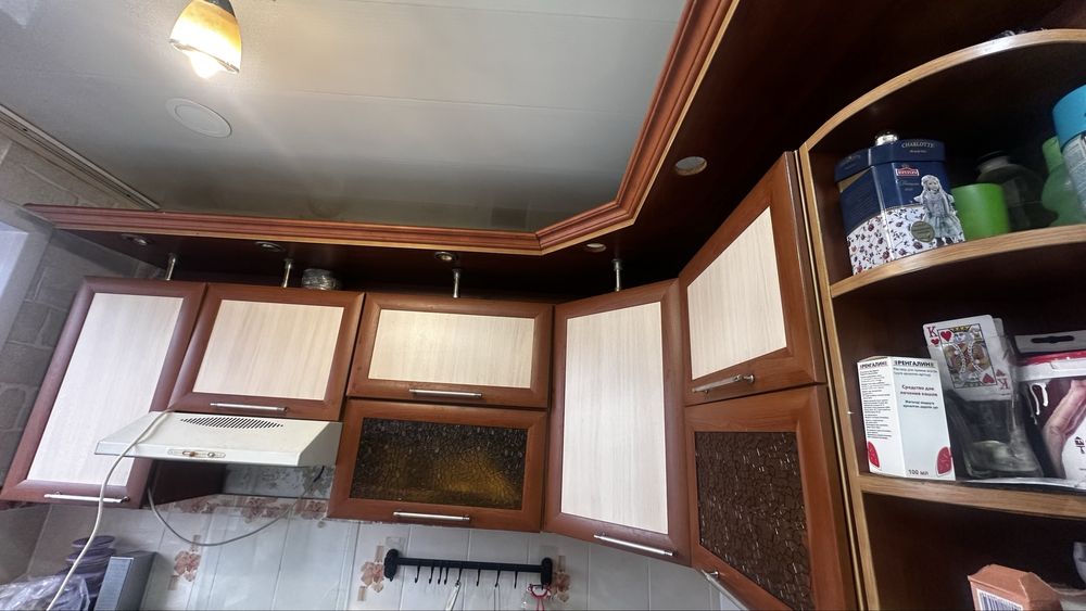 Продам кухонный шкаф за 10