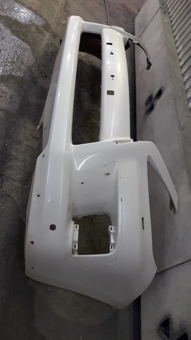 Бампер передний lexus