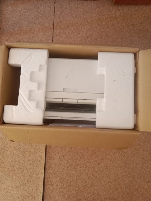 Срочно продам принтер новый