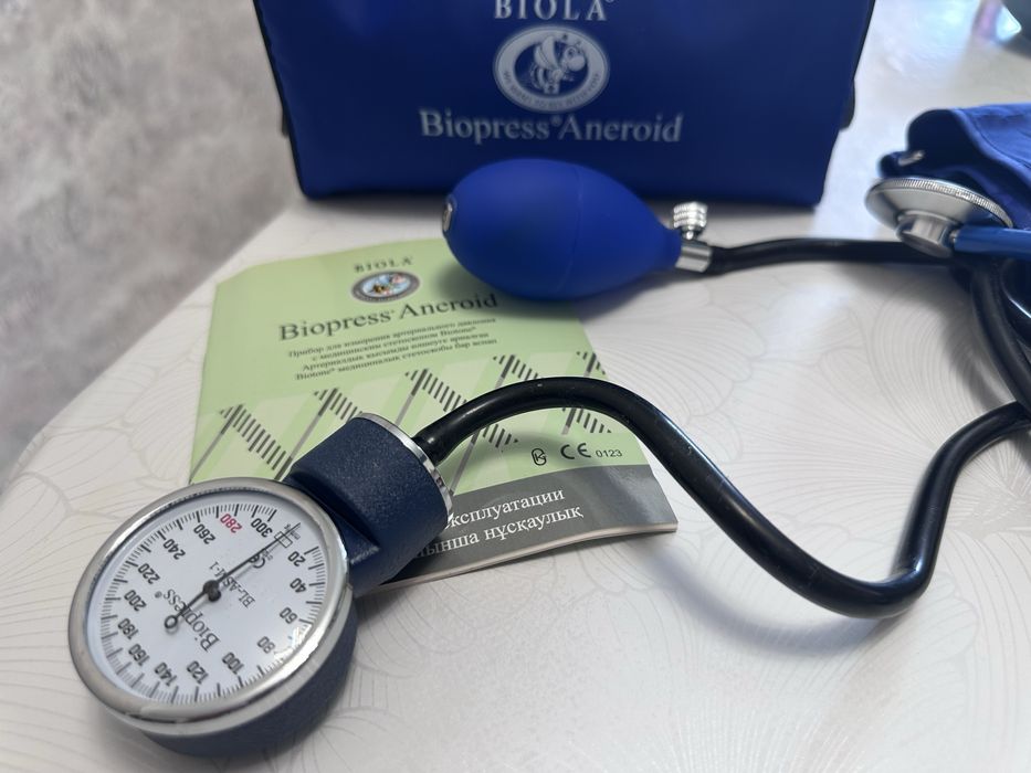 Продаю небулайзер Omron