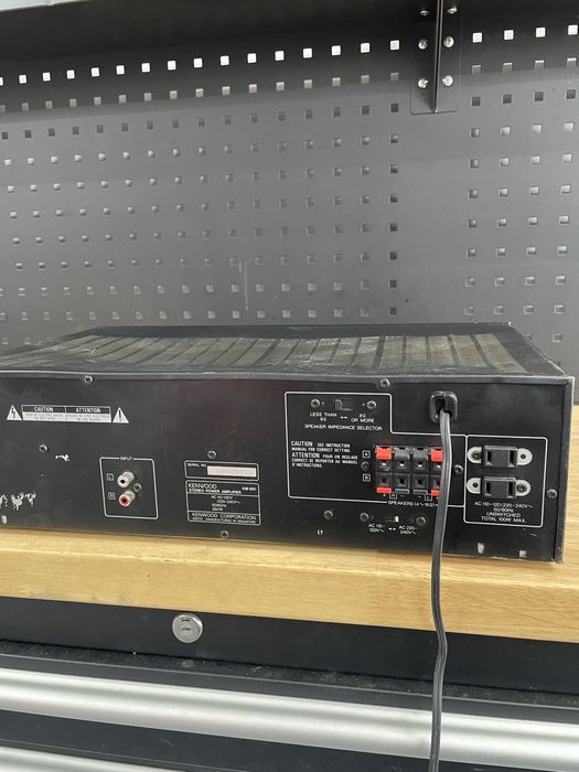 Kenwood km 991 amplificator final 150W 8 ohmi