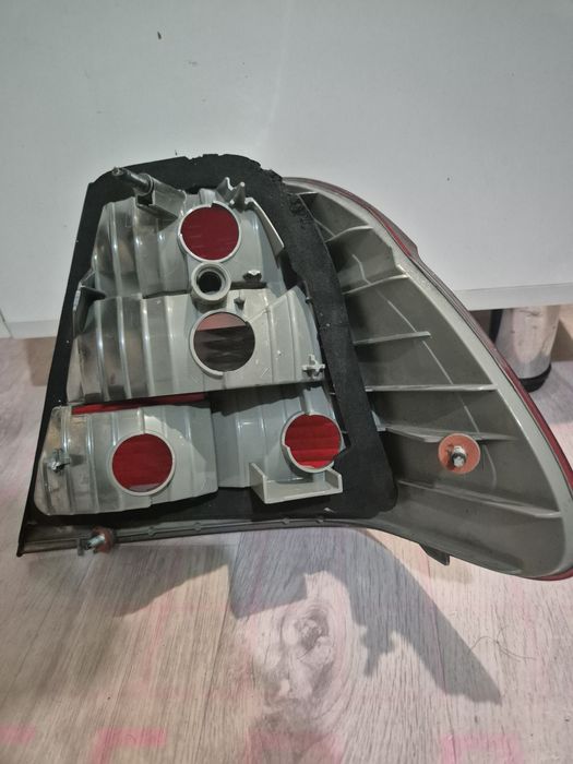 Фонарь БМВ Е 46 рест седан!