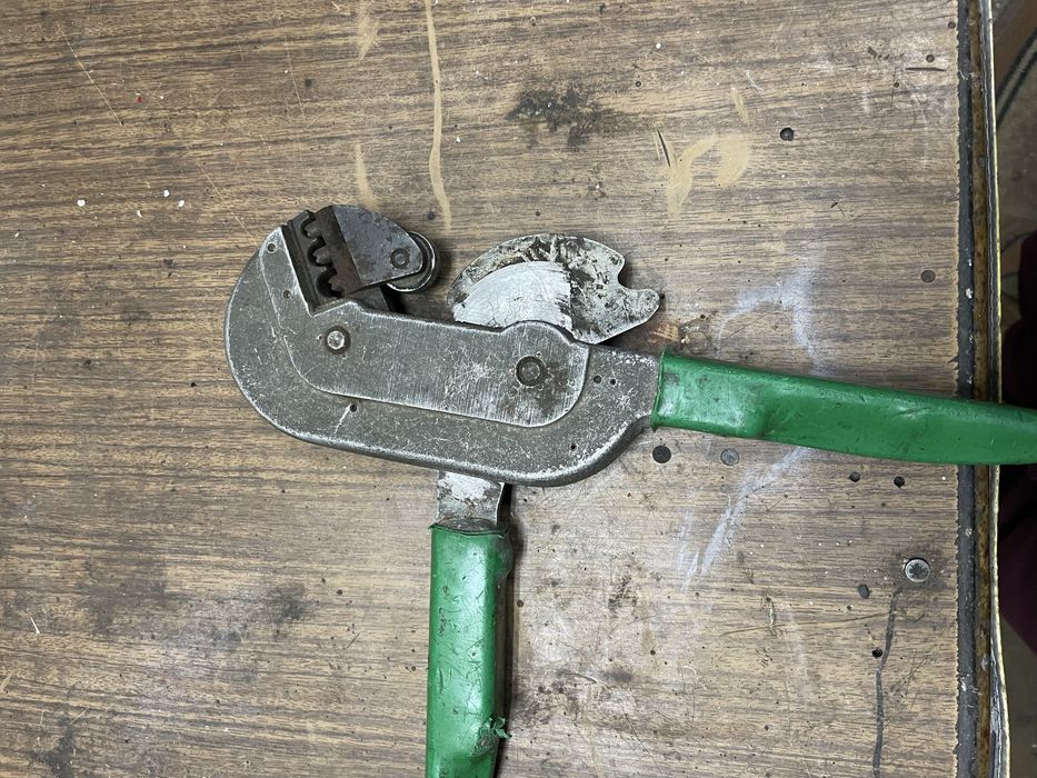 Клещи за кримпване.