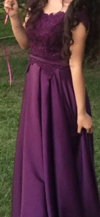 Вечерние платья, размер 44