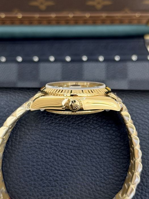 Rolex Date-Just 31mm Gold 18k - ETA -