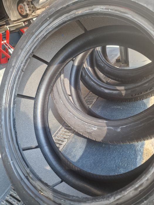 Pirelli Scorpion 245/45/21 all season