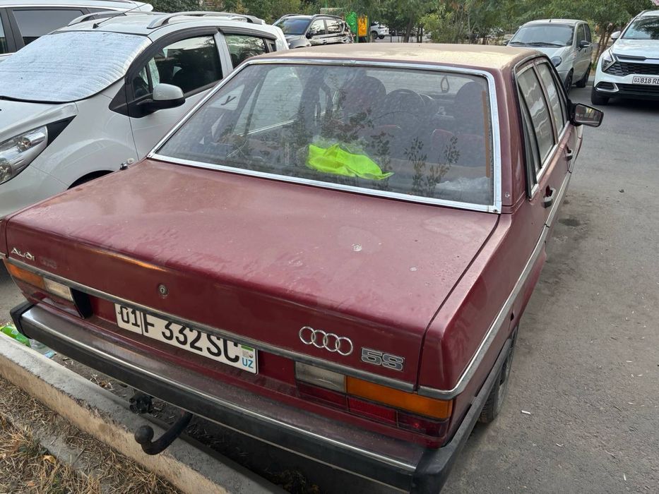 Audi 100 c2 -2.2 литров