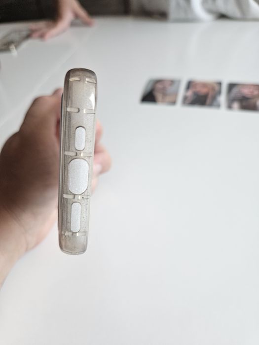 Кейс ROSÉ / Blackpink за iPhone 14 Pro – употребяван
