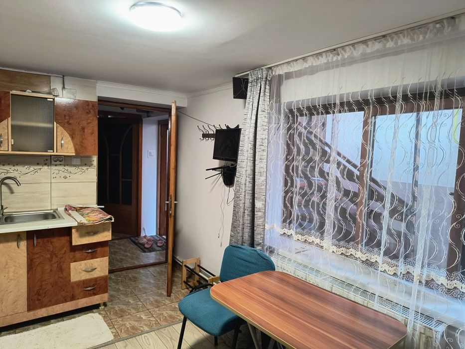 Garsoniera la casa de închiriat Galata