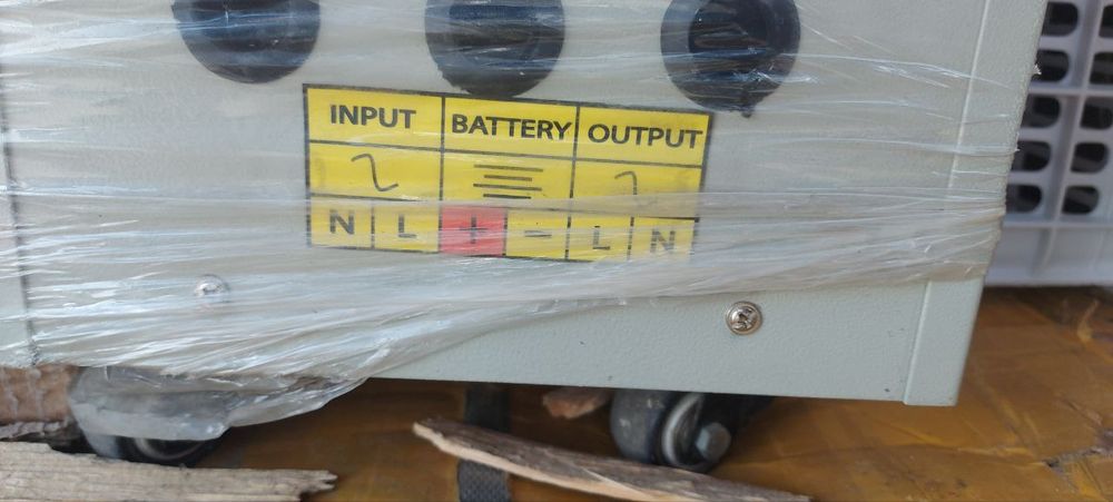 Продается UPS стабилизатор 6 кв.