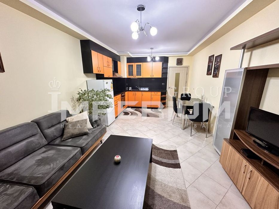 Дава се под наем Двустаен апартамент в Варна, Възраждане 1 - 70 кв.м за 448.8 € - Снимка #1