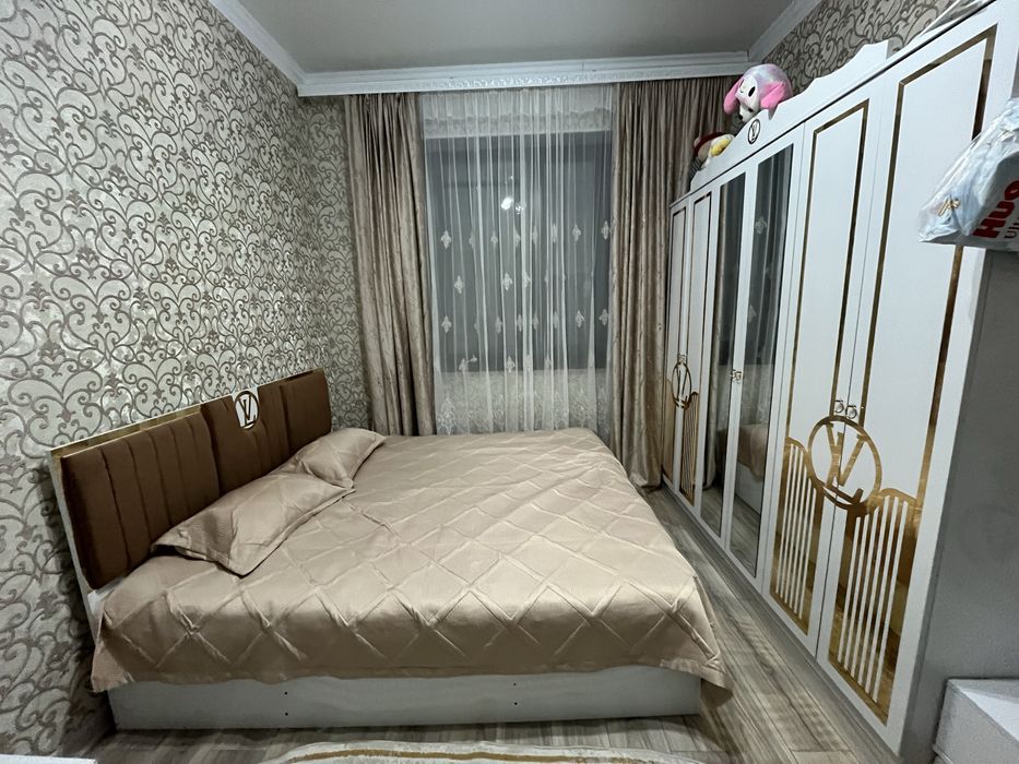 Спальный гарнитур