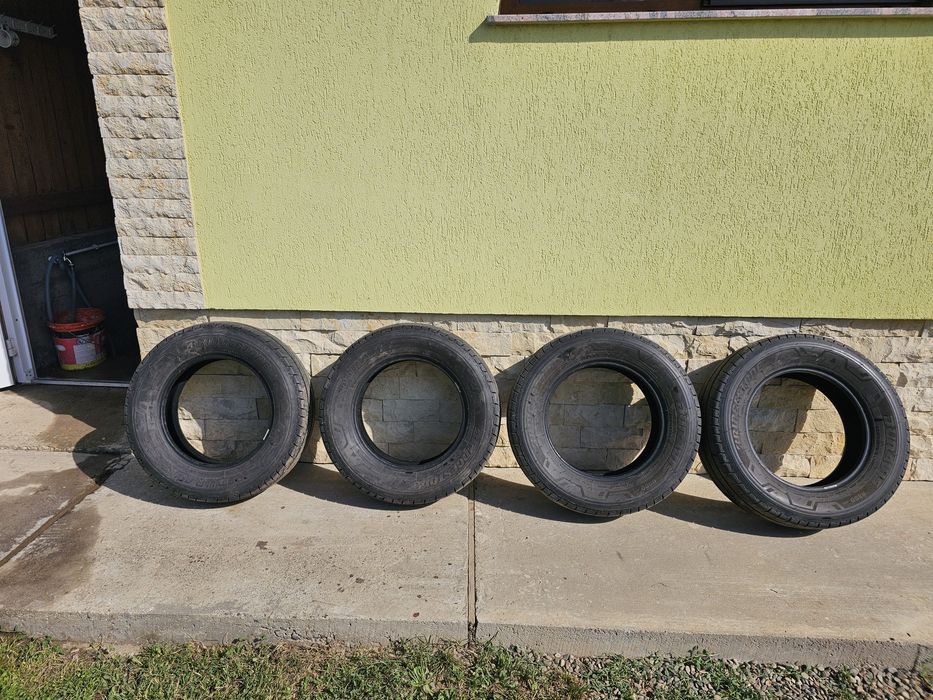 Cauciucuri BRIDGESTONE DURAVIS 225 65 16c 0824