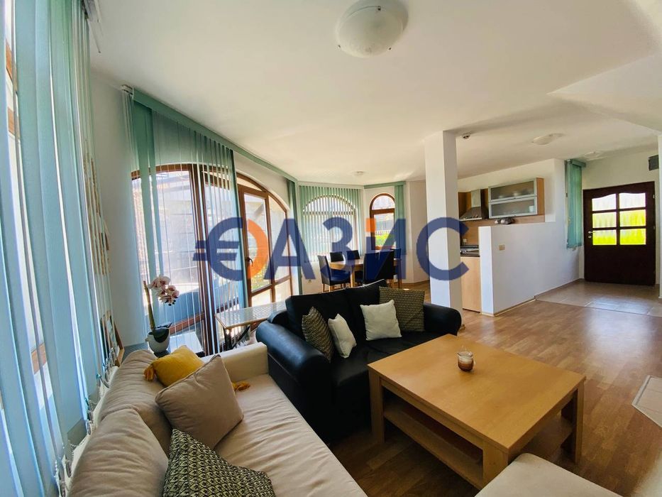 Продава се Тристаен апартамент в Ахелой - 146 кв.м за 663 €/кв.м - Снимка #1