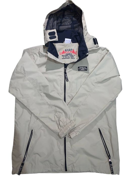 Erkaklar Uchun Baxorki Vetrovka