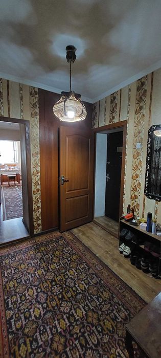 СРОЧНО продаётся квар. 4/4/4, 77 серия в Центре, Юнусабадский хокимят