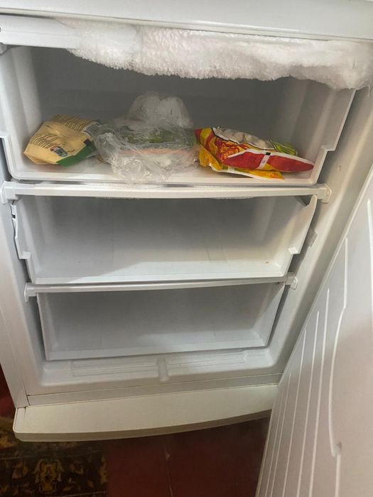 Продам холодильник