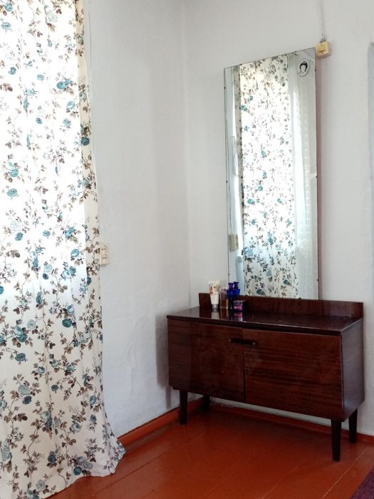 Зеркало тримо в хорошем состоянии