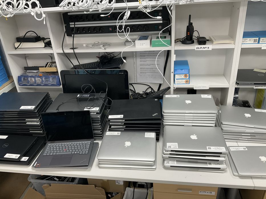 Apple MacBook Pro 2017 i5-7360U / 8GB / 128GB SSD ID-XXL9500