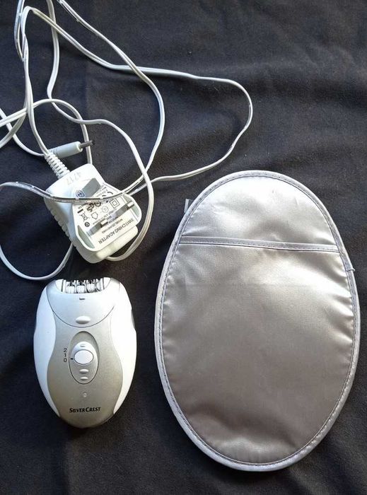 Комплект: Четка за лице и тяло, Епилатор, Четка за коса