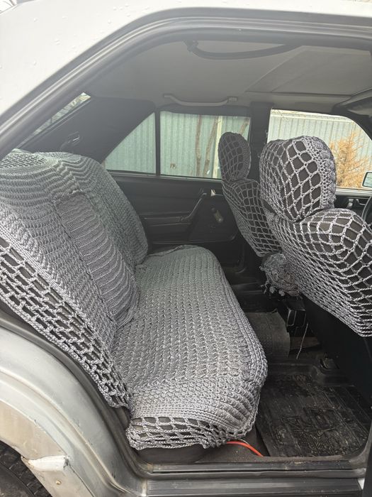 Мерседец 190 на активном ходу