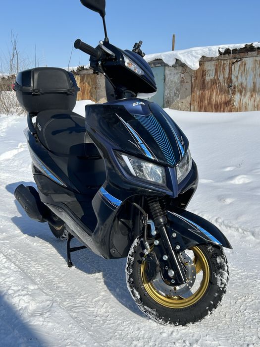 новый мопед м8.