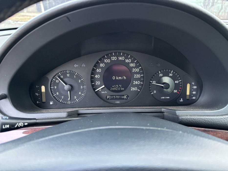 Mercedes- Benz E220 CDI W211 150CP