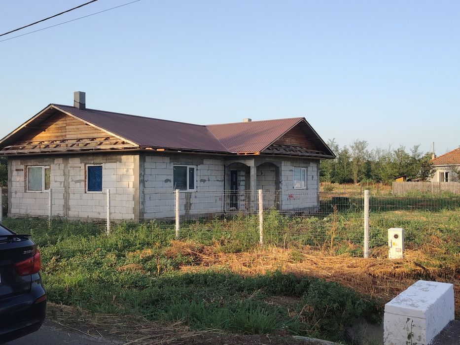 Casa de vanzare 28000 €