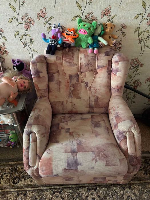 Диван и 2 кресла
