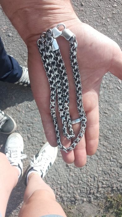 Продам цепочку серебряную