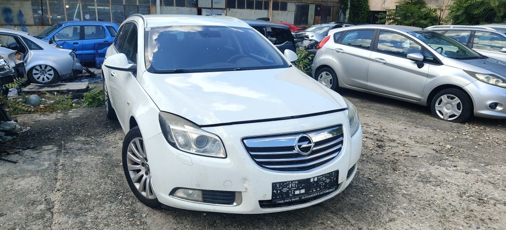 Опел Инсигния opel insignia 2.0CDTI A20DTH за части  автомат