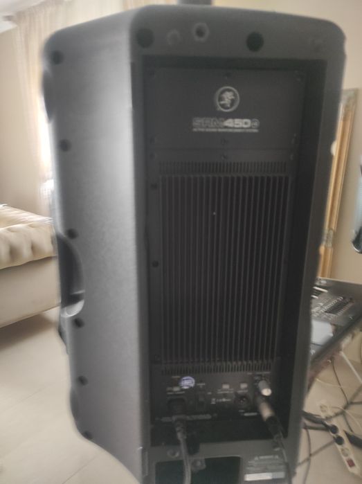 Vând boxe mackie srm 450 v2 active