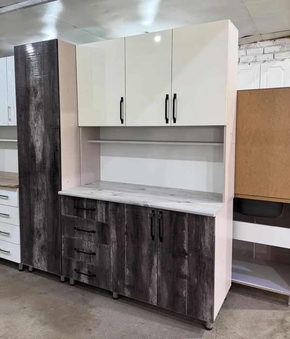 Кухонный гарнитур буфет шкаф пенал