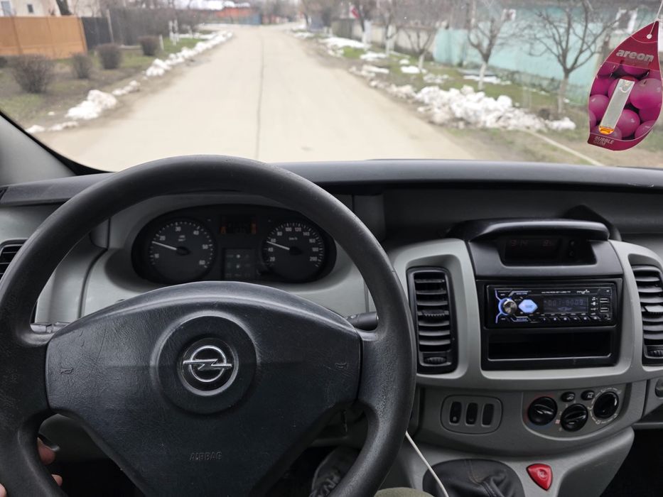 Opel Vivaro 2.5 , 2005